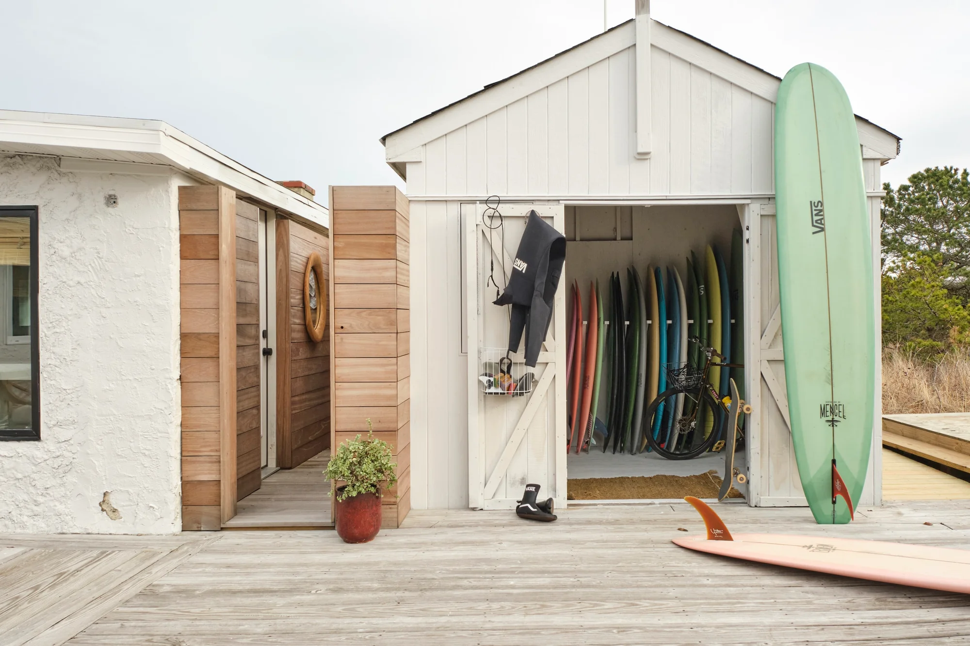 Surf Shacks Vol. 3, A new wave of coastal living