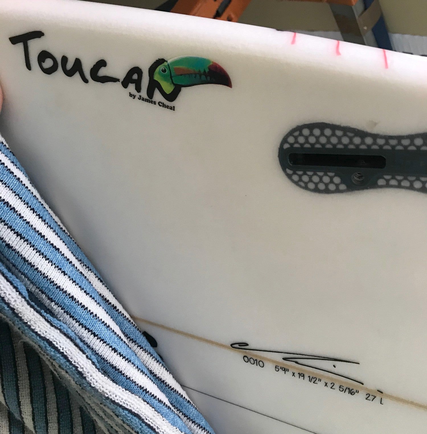 CHILLI Surfboard - Toucan 5'9' Epoxy - FCS II