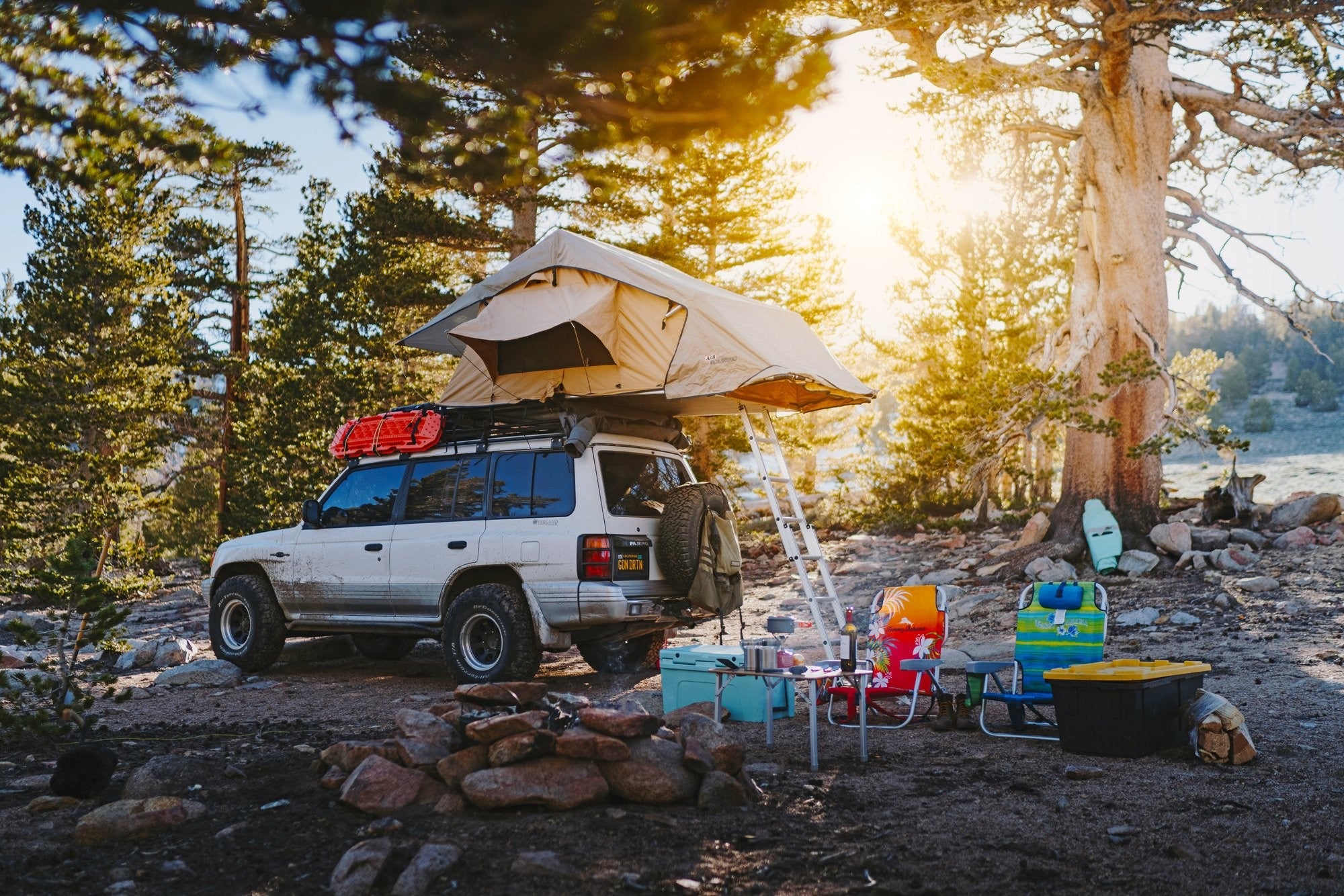 Hit The Road: Vans, Nomads &amp; Roadside Adventures